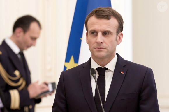 Le président de la République Emmanuel Macron est reçu par le président de la République du Tchad, Idriss Deby Itno, au palais présidentiel à N'Djamena. Le 23 décembre 2018. © Stéphane Lemouton / Bestimage