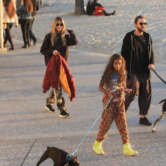 Heidi Klum fait un balade avec son fiancé Tom Kaulitz et trois de ses enfants à Santa Monica le 29 décembre 2018.