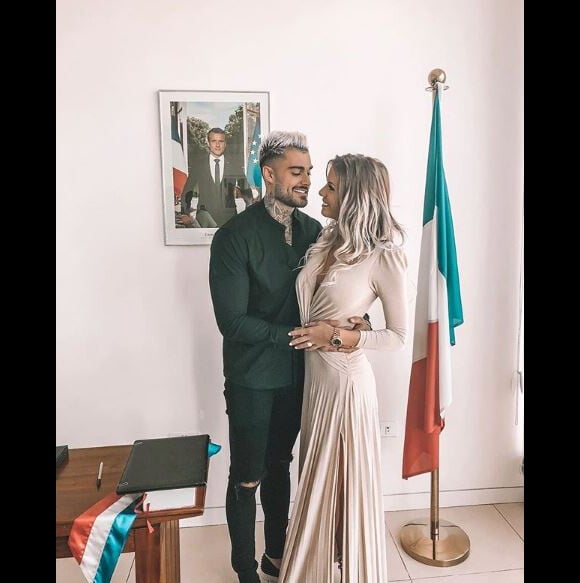 Jessica Thivenin et Thibault Garcia lors de leur mariage civil à Dubaï, Instagram, 1er janvier 2019
