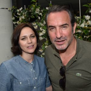 Jean Dujardin et sa femme Nathalie Péchalat au village lors des internationaux de France à Roland Garros le 10 juin 2018. © Veeren / Bestimage