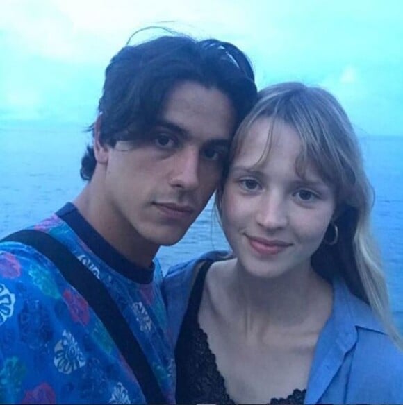 Angèle et son amoureux le danseur Léo Walk en mode selfie, sur Instagram, en janvier 2018