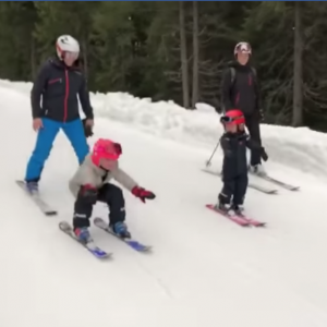 La princesse Victoria de Suède, le prince Daniel et leurs enfants la princesse Estelle et le prince Oscar en vacances au ski à Trysil, en Norvège. Vidéo diffusée par la cour de Suède le 5 janvier 2019.