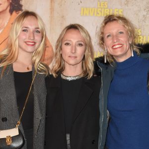 Alexandra Lamy avec sa fille Chloe Jouannet et sa soeur Audrey Lamy - Avant-première du film "Les Invisibles" au cinéma Gaumont Opéra à Paris, le 7 janvier 2019. © Coadic Guirec/Bestimage