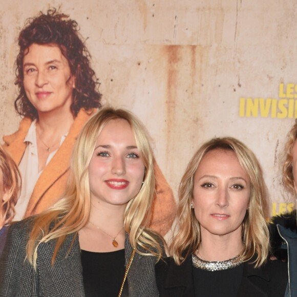 Alexandra Lamy avec sa fille Chloe Jouannet et sa soeur Audrey Lamy - Avant-première du film "Les Invisibles" au cinéma Gaumont Opéra à Paris, le 7 janvier 2019. © Coadic Guirec/Bestimage