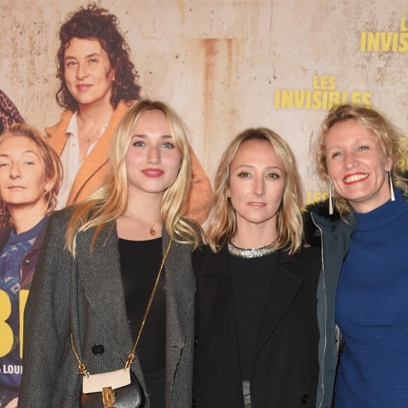 Alexandra Lamy avec sa fille Chloe Jouannet et sa soeur Audrey Lamy - Avant-première du film "Les Invisibles" au cinéma Gaumont Opéra à Paris, le 7 janvier 2019. © Coadic Guirec/Bestimage