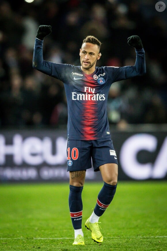 Neymar au Parc des Princes à Paris le 9 janvier 2019 lors du quart de finale de la Coupe de la Ligue entre le PSG et l'En Avant Guingamp. © Cyril Moreau/Bestimage
