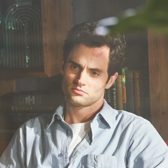 Penn Badgley dans la peau de Joe Goldberg dans la série "You" diffusée en France sur Netflix.