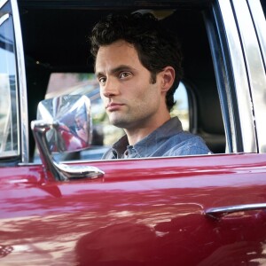 Penn Badgley dans la peau de Joe Goldberg dans la série "You" diffusée en France sur Netflix.