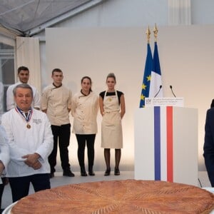 Le président Emmanuel Macron lors de la réception pour les maîtres boulangers et pâtissiers pour  la galette de l'Epiphanie au palais de l'Elysée à Paris le 11 janvier 2019. © Pierre Villard / Pool / Bestimage