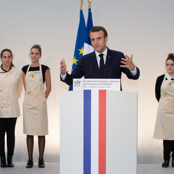 Le président Emmanuel Macron lors de la réception pour les maîtres boulangers et pâtissiers pour  la galette de l'Epiphanie au palais de l'Elysée à Paris le 11 janvier 2019. © Pierre Villard / Pool / Bestimage