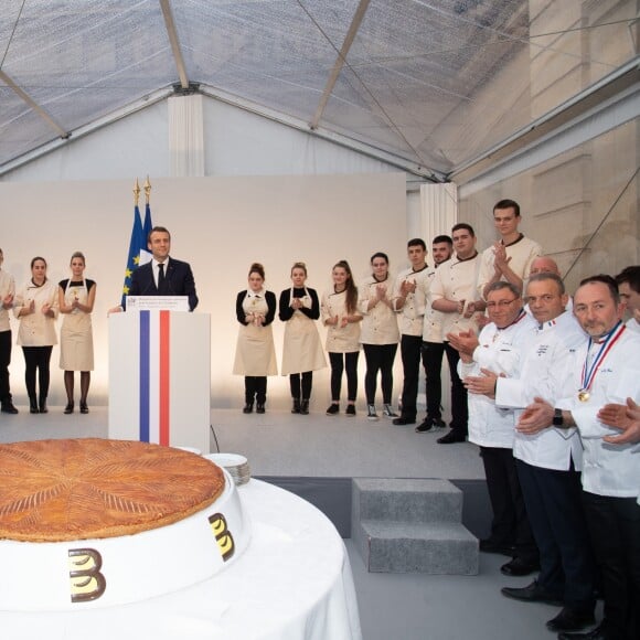 Le président Emmanuel Macron lors de la réception pour les maîtres boulangers et pâtissiers pour  la galette de l'Epiphanie au palais de l'Elysée à Paris le 11 janvier 2019. © Pierre Villard / Pool / Bestimage