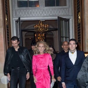 Semi-exclusif - Céline Dion et Pepe Munoz quittent l'hôtel De Crillon pour se rendre Moulin Rouge à Paris, le 24 janvier 2019.
