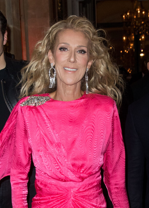 Semi-exclusif - Céline Dion et Pepe Munoz quittent l'hôtel De Crillon pour se rendre Moulin Rouge à Paris, le 24 janvier 2019.