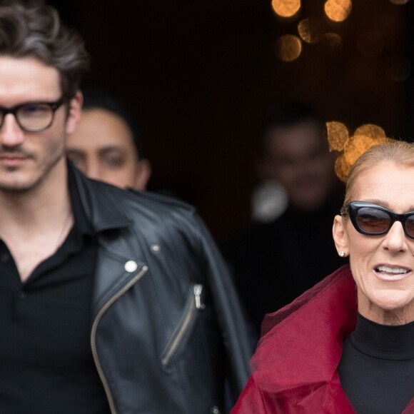 Céline Dion et son ami Pepe Munoz à la sortie de l'hotel Crillon à Paris se rendent au théâtre Mogador le 27 Janvier 2019
