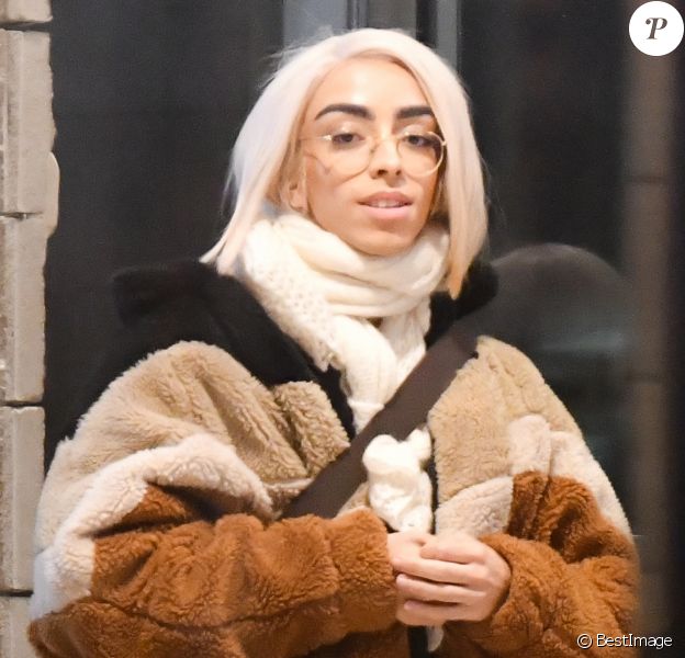 Exclusif - Bilal Hassani sort de l'émission de Cauet sur NRJ à Paris le 16 janvier 2019.