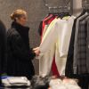 Celine Dion fait du shopping chez Balenciaga à Paris le 1er février 2019.