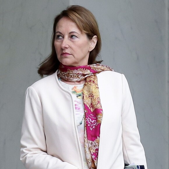 Ségolène Royal - Sortie du conseil des ministres au Palais de l'Elysée, à Paris le 3 mai 2017. © Stéphane Lemouton/Bestimage