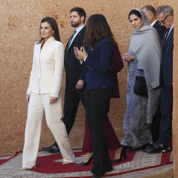 La reine Letizia d'Espagne visitant l'Ecole de la seconde chance à Salé au Maroc le 14 février 2019.