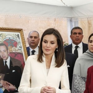 La reine Letizia d'Espagne visitant l'Ecole de la seconde chance à Salé au Maroc le 14 février 2019.