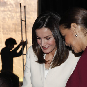 La reine Letizia d'Espagne visitant l'Ecole de la seconde chance à Salé au Maroc le 14 février 2019.