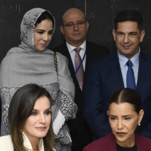 La reine Letizia d'Espagne visitant l'Ecole de la seconde chance à Salé au Maroc le 14 février 2019.