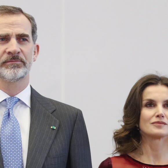 Le roi Felipe VI d'Espagne et la reine Letizia lors d'une réception en l'honneur de la communuauté espagnole au Maroc à la Bibliothèque nationale du Royaume du Maroc à Rabat le 14 février 2019.
