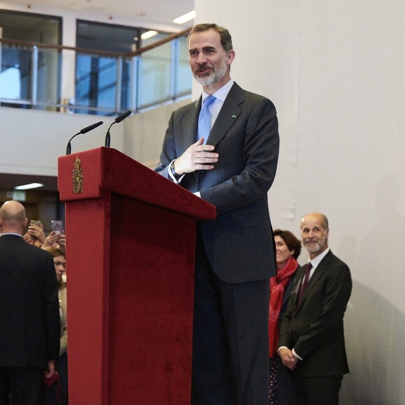 Le roi Felipe VI d'Espagne et la reine Letizia lors d'une réception en l'honneur de la communuauté espagnole au Maroc à la Bibliothèque nationale du Royaume du Maroc à Rabat le 14 février 2019.