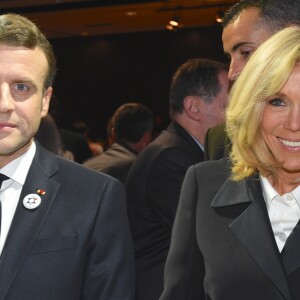 Le président de la République française Emmanuel Macron et sa femme la Première Dame Brigitte Macron lors du 34ème dîner du Conseil représentatif des institutions juives de France (CRIF) au Carrousel du Louvre à Paris, FRance, le 20 février 2019. © Erez Lichtfeld/Bestimage