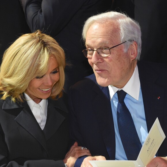 La Première Dame Brigitte Macron et David de Rothschild lors du 34ème dîner du Conseil représentatif des institutions juives de France (CRIF) au Carrousel du Louvre à Paris, FRance, le 20 février 2019. © Erez Lichtfeld/Bestimage