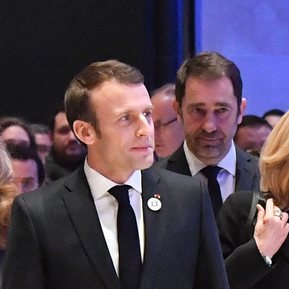 Le président de la République française Emmanuel Macron, sa femme la Première Dame Brigitte Macron, Nicole Belloubet, Garde des Sceaux, ministre de la Justice, Christophe Castaner, ministre de l'Intérieur lors du 34ème dîner du Conseil représentatif des institutions juives de France (CRIF) au Carrousel du Louvre à Paris, FRance, le 20 février 2019. © Christian Liewig/Pool/Bestimage