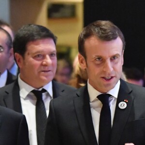 Le président de la République française Emmanuel Macron, sa femme la Première Dame Brigitte Macron, Francis Kalifat (président du CRIF) lors du 34ème dîner du Conseil représentatif des institutions juives de France (CRIF) au Carrousel du Louvre à Paris, FRance, le 20 février 2019. © Christian Liewig/Pool/Bestimage