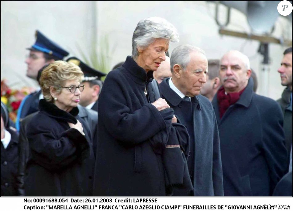 Marella Agnelli lors des obsèques de son mari Gianni ...