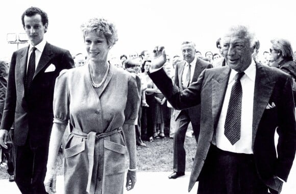 Marella et Gianni Agnelli avec leur fils Edoardo à Villar Perosa en 1970.