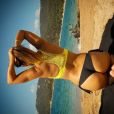 Claire de "Mariés au premier regard 3" dévoile son fessier à la plage, en Corse - Instagram, 27 août 2018