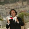 Archives - Alejandro Gonzalez Inarritu ( prix du meilleur réalisateur) lors du photocall de la remise des palmes du 59ème Festival International du Film de Cannes. Le 28 mai 2006. © Frédéric Piau/Bestimage