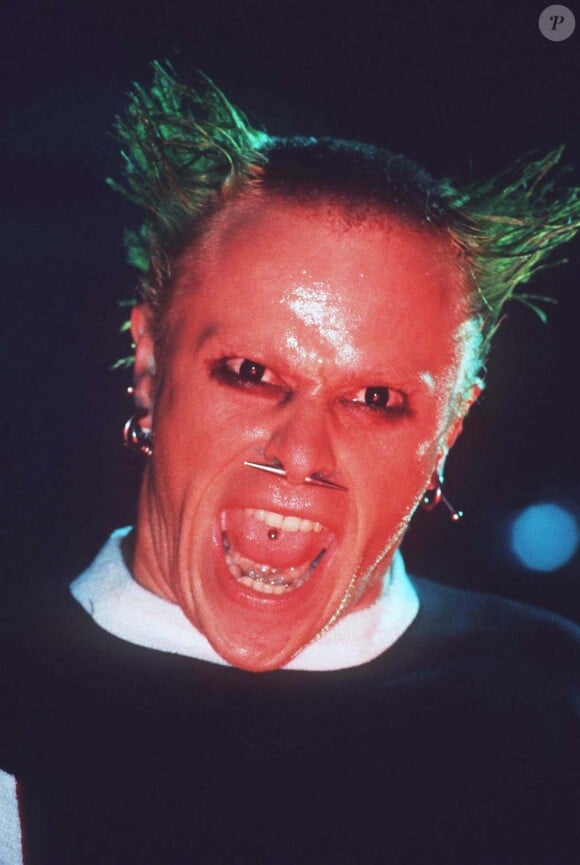 Keith Flint lors d'un concert de The Prodigy en août 1996 au festival de Reading. Le chanteur anglais est mort le 4 mars 2019 à 49 ans.
