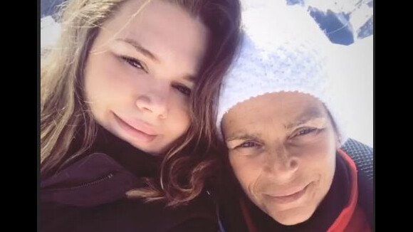 Camille Gottlieb : Complice avec sa mère Stéphanie de Monaco au ski