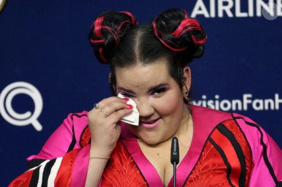 Netta Barzilai, candidate représentant Israël, remporte l'Eurovision 2018 à Lisbonne, le 12 mai 2018.