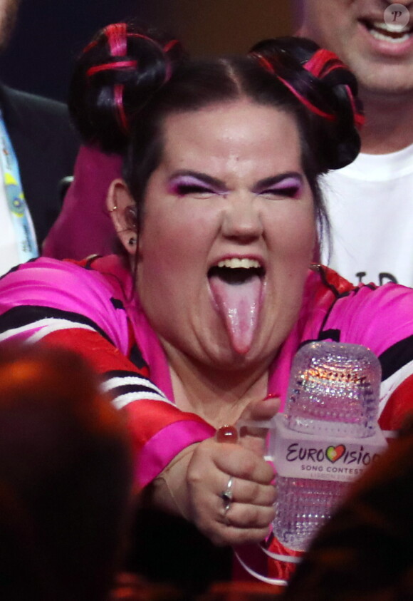 Netta Barzilai, candidate représentant Israël, remporte l'Eurovision 2018 à Lisbonne, le 12 mai 2018.
