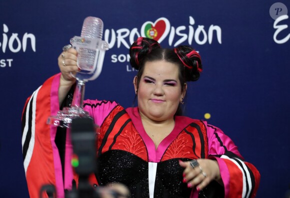 Netta Barzilai, candidate représentant Israël, remporte l'Eurovision 2018 à Lisbonne, le 12 mai 2018.