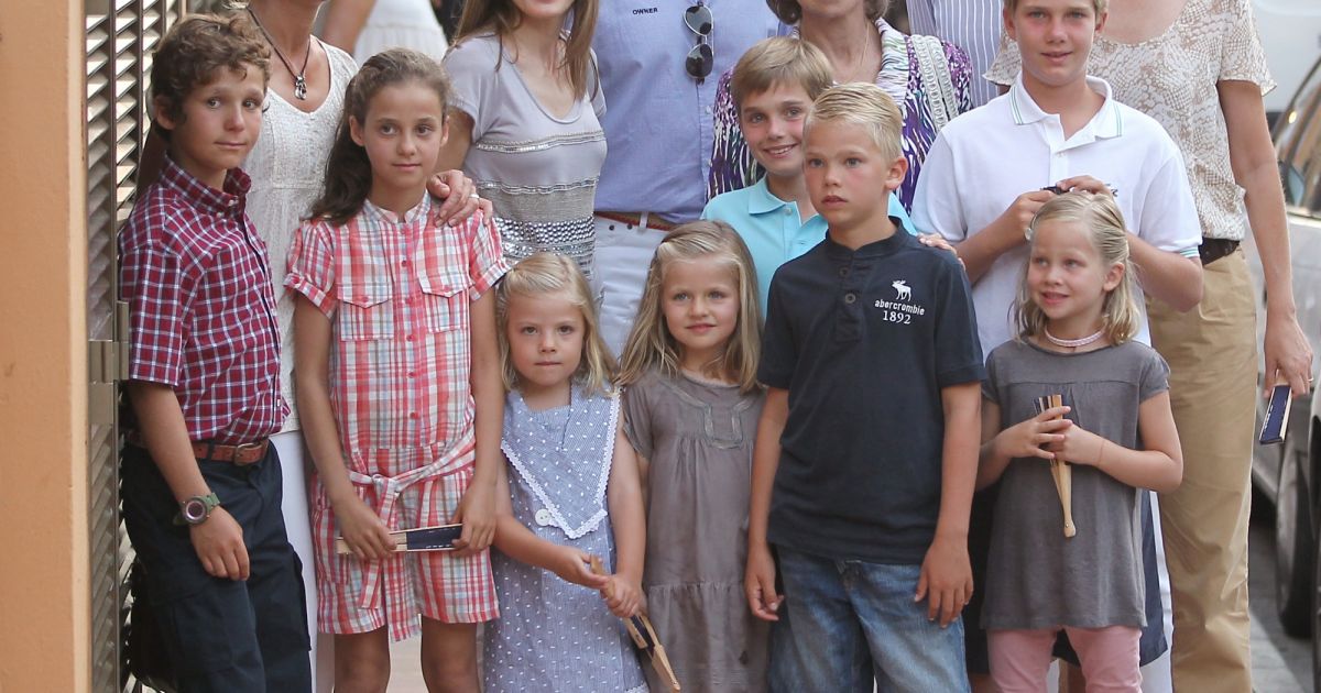 Les Membres De La Famille En Espagnol La famille royale espagnole à Palma de Majorque en août 2011 : L