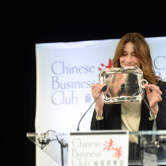 Exclusif - Carla Bruni Sarkozy - Déjeuner "Chinese Business Club" au Pavillon Gabriel à Paris, à l'occasion de la journée des droits des femmes, le 8 mars 2019 © Rachid Bellak / Bestimage