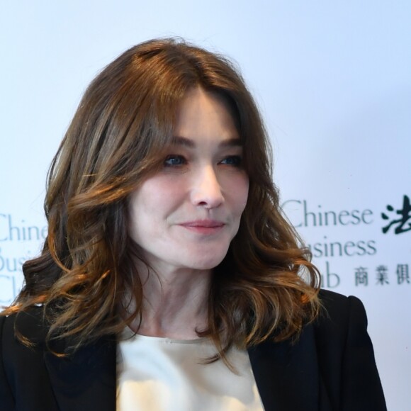 Exclusif - Carla Bruni Sarkozy - Déjeuner "Chinese Business Club" au Pavillon Gabriel à Paris, à l'occasion de la journée des droits des femmes, le 8 mars 2019 © Rachid Bellak / Bestimage