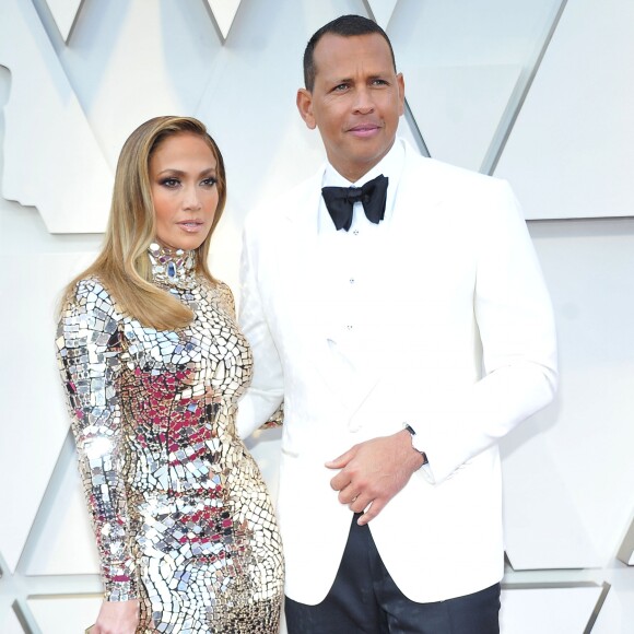 Jennifer Lopez et son compagnon Alex Rodriguez lors du photocall des arrivées de la 91ème cérémonie des Oscars 2019 au théâtre Dolby à Hollywood, Los Angeles, Californie, Etats-Unis, le 24 février 2019.