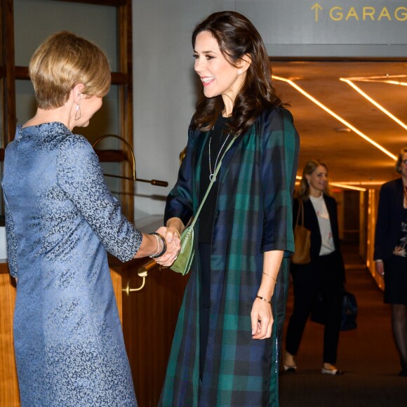 La princesse Mary de Danemark a débuté sa visite par un petit-déjeuner de travail sur l'égalité des sexes le 11 mars 2019 aux Etats-Unis à Austin, au Texas, dans le cadre d'une mission économique de trois jours axée notamment sur le développement durable, la gastronomie, la mode et le design.