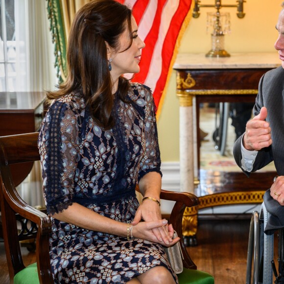 La princesse Mary de Danemark a été reçue le 11 mars 2019 par le gouverneur Greg Abbott à Austin, au Texas, dans le cadre d'une mission économique de trois jours axée notamment sur le développement durable, la gastronomie, la mode et le design.