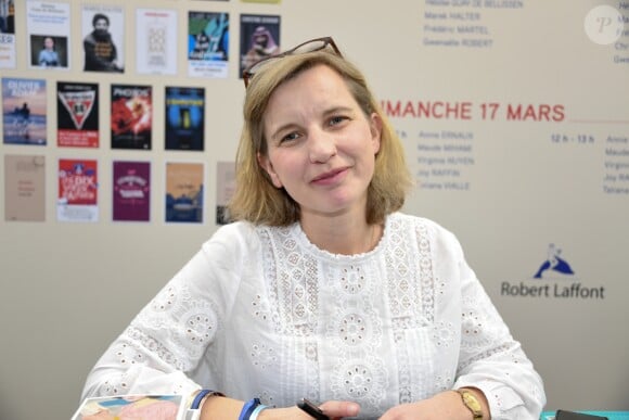 Gwenaële Robert - Salon du Livre de Paris 2019 du 15 au 18 mars 2019 à la Porte de Versailles. Le 16 mars 2019 © Lionel Urman / Bestimage