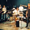 Johnny Hallyday en répétition avec ses musiciens, dont sa choriste Jessica Plesel, à Los Angeles en 1998. ©Daniel Angeli/Bestimage