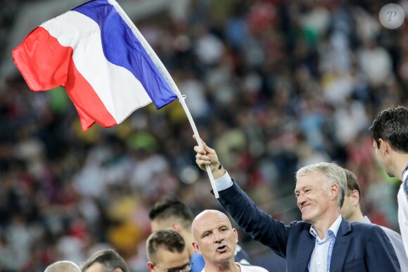Didier Deschamps - L'équipe de France célèbre son deuxième titre de Champion du Monde sur la pelouse du stade Loujniki après leur victoire sur la Croatie (4-2) en finale de la Coupe du Monde 2018 le 15 juillet 2018.