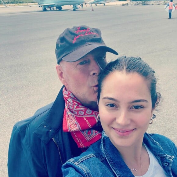 Bruce Willis et sa femme Emma décollant pour un break dans les îles Turks-et-Caïcos, en mars 2019, photo Instagram Emma Heming Willis